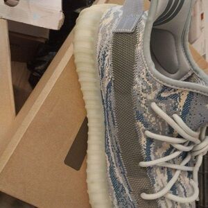 Size 11 Yeezy boost 350